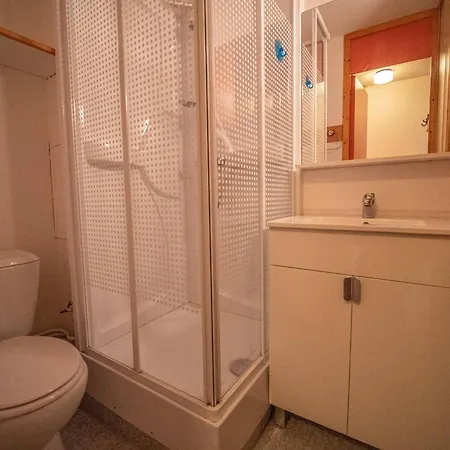 Avec Balcon Pour 2 Pers, Depart Skis Aux Pieds, Proche Piste Et Esf - Fr-1-356-215 *